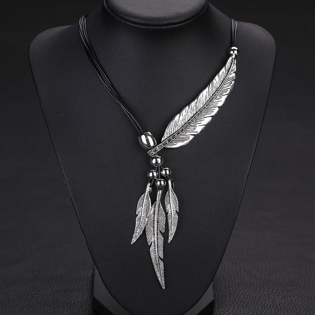 Feathers Alloy Necklace 3 Colors: Brown/Gold Or Black/Gold Or Black/Silver